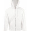 Hvid hættetrøje med lynlås er placeret mod en hvid baggrund. Trøjen er hængt, hvilket viser dens hætte og snoretynd.
