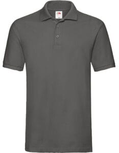 Grå poloshirt med korte ærmer og krave samt to knapper foran. Marken Fruit of the Loom ses etiketten bag i nakken. Skjorten er uden mønstre eller andre dekorationer.