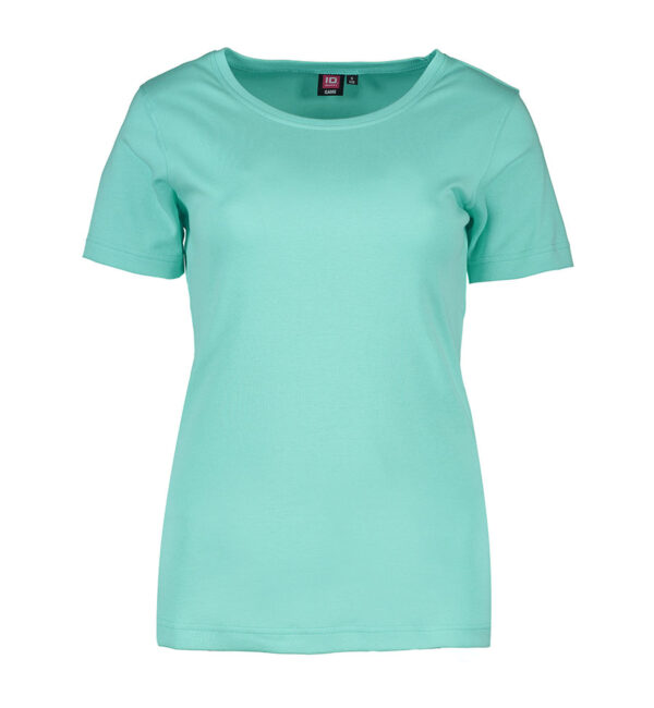 Interlock T-shirt dame farvet Lysegrøn t-shirt hænger; set forfra uden baggrund. मærke "ID" og "Game" synligt ved halsen.