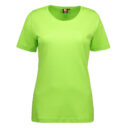 En lys grøn t-shirt med rund hals og korte ærmer, hænger mod en hvid baggrund. Indvendigt mærkat viser "ID".