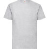 En lysegrå t-shirt med kortærmer, prydet med et lille mærke af et frugtdesign nær halsudskæringen. Trøjen ligger fladt mod en hvid baggrund.