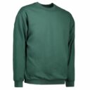 En grøn sweatshirt vises mod en hvid baggrund. Trøjen er langærmet med elastiske manchetter og har en rund halsudskæring.