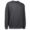 Mørkegrå sweatshirt uden mønster hænger på en bøjle mod en helt hvid baggrund.