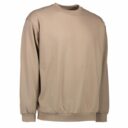 En beige sweatshirt står opretstående mod en hvid baggrund. Trøjen har lange ærmer og ribkanter ved håndled og hofte.
