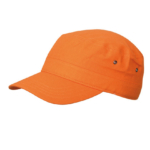 En orange kasket med en skygge og to små ventilationshuller på siden, ligger isoleret mod en hvid baggrund.