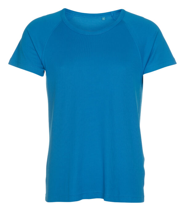 Uni Sport 3 Blå t-shirt med kort ærmer set forfra mod en hvid baggrund. T-shirten viser ingen tekst eller mønster, og ser simpelt og afslappet ud.