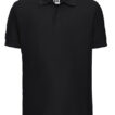 Sort polo-shirt med kortærmer og tre knapper på fronten. Baggrund er hvid.