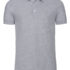 Grå poloshirt med korte ærmer og to knapper, placeret frontalt. Shirtens krave er nedslået, og den er enkel og uden mønstre.