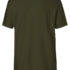 En olivengrøn t-shirt ligger fladt, set bagfra. Den har korte ærmer og en rund halsudskæring. Baggrunden er en ensfarvet, neutral farve.