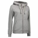 Grå hættetrøje med lynlås og forlommer på en hvid baggrund.