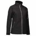 Sort softshell-jakke med en lynlås midt foran og lynlåslommer med røde detaljer. Jakken har lange ærmer og stående krave, placeret i en hvid baggrund.