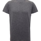 En grå t-shirt er placeret mod en hvid baggrund. T-shirten er kortærmet og ser helt ny ud uden nogen synlige motiver eller logoer.