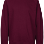 En vinrød sweatshirt uden logo ligger fladt på en hvid baggrund.