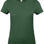 Mørkegrøn t-shirt udstillet frontalt i en simpel, hvid baggrund uden nogen synlige dekorationer eller tekst.