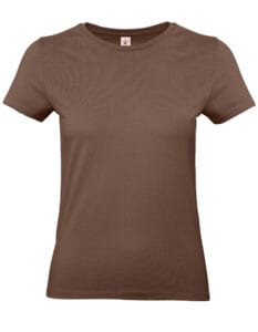 Brun T-shirt på hvid baggrund, uden mønster eller grafik, fremvist fladt med korte ærmer og rund halsudskæring.