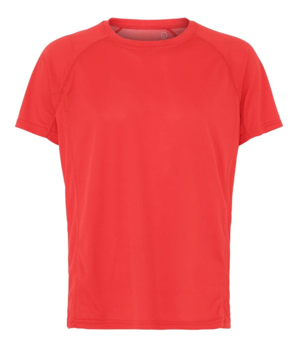 000350_Red_69_front Rød t-shirt hænger oprejst, uden ærmer, på en neutral hvid baggrund. Ingen tekst er til stede.
