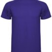 En lilla T-shirt med korte ærmer og rund hals ligger fladt mod en hvid baggrund. Der er ingen tekst eller logoer på trøjen.
