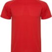 En rød T-shirt hænger frit uden baggrund, visende fronten med korte ærmer og rund hals.