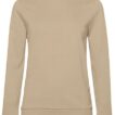 Beige sweater med runde hals og lange ærmer, placeret mod en hvid baggrund. Sweateren er forsynet med ribkanter ved ærmeender og talje.