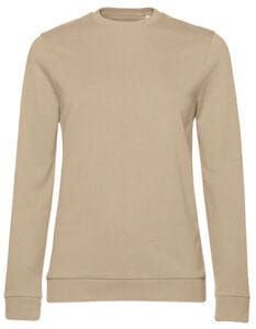 Beige sweater med runde hals og lange ærmer, placeret mod en hvid baggrund. Sweateren er forsynet med ribkanter ved ærmeender og talje.