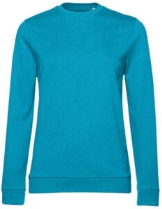 En tyrkisblå sweater har lange ærmer og en rund halsudskæring. Den er uden mønster og ligger på en hvid baggrund.