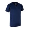 En mørkeblå T-shirt med V-hals vises i en isoleret, hvid baggrund. Tekst på indersiden af T-shirten lyder: "YES Active", "SIZE 8/10", "142/152", og "80% CV 20% PES".