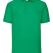 Grøn polo-shirt med korte ærmer og en krave med tre knapper, præsenteret mod en hvid baggrund.