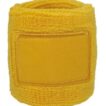 Et gult armbånd lavet af frottéstof, rullet sammen og klar til brug, placeret mod en hvid baggrund.