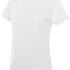 En hvid kortærmet t-shirt med en rund hals hænger i en neutral indendørs indstilling. Mærkatet på indersiden af halsen har tekst.