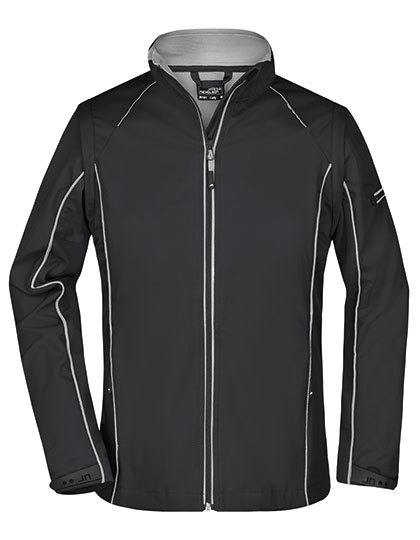 Sort jakke med lynlås foran og hvide syninger, stående krave og lange ærmer. Den hænger mod en neutral baggrund.