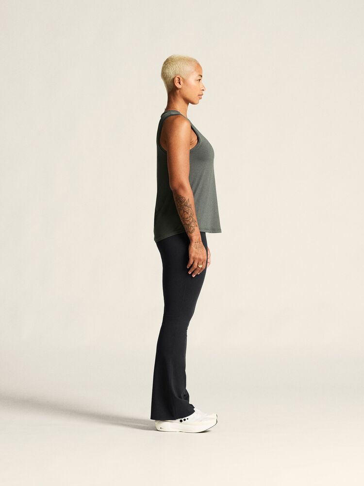 Collective Singlet W