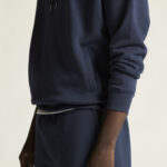 Frequent Hoodie M