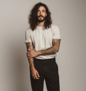 UM T-Shirt (OCS) 
Regular Fit Unisex