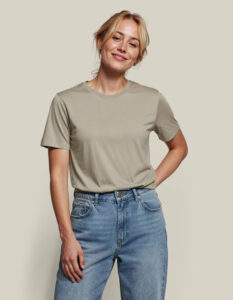 UM T-Shirt (OCS) 
Regular Fit Unisex