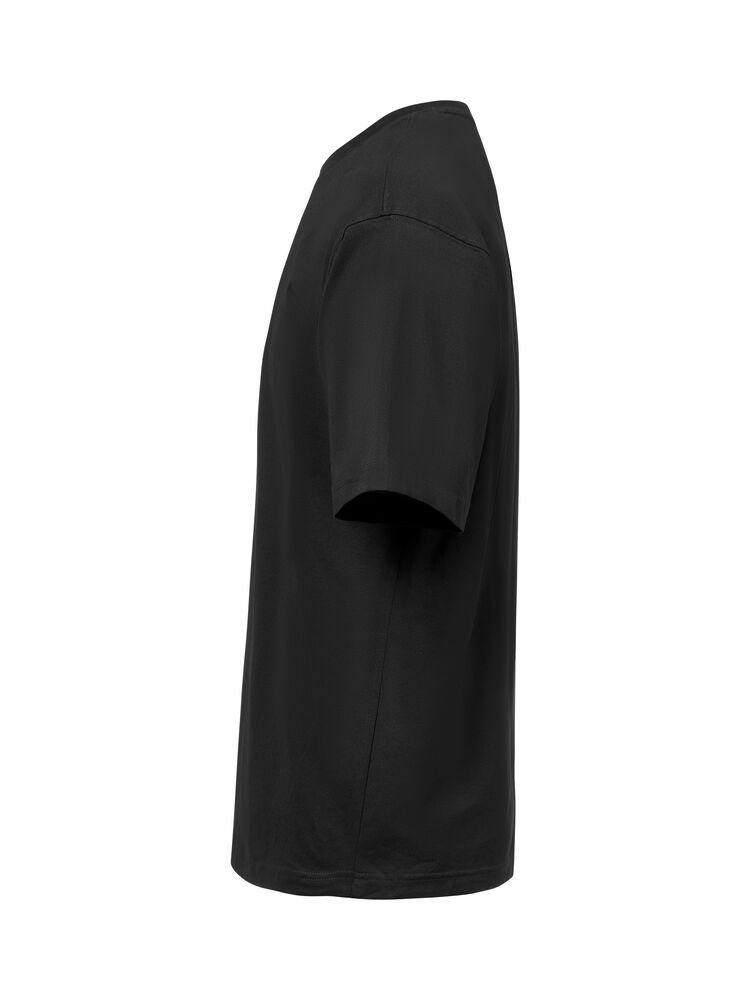 UM T-Shirt (OCS) 
Loose Fit Unisex