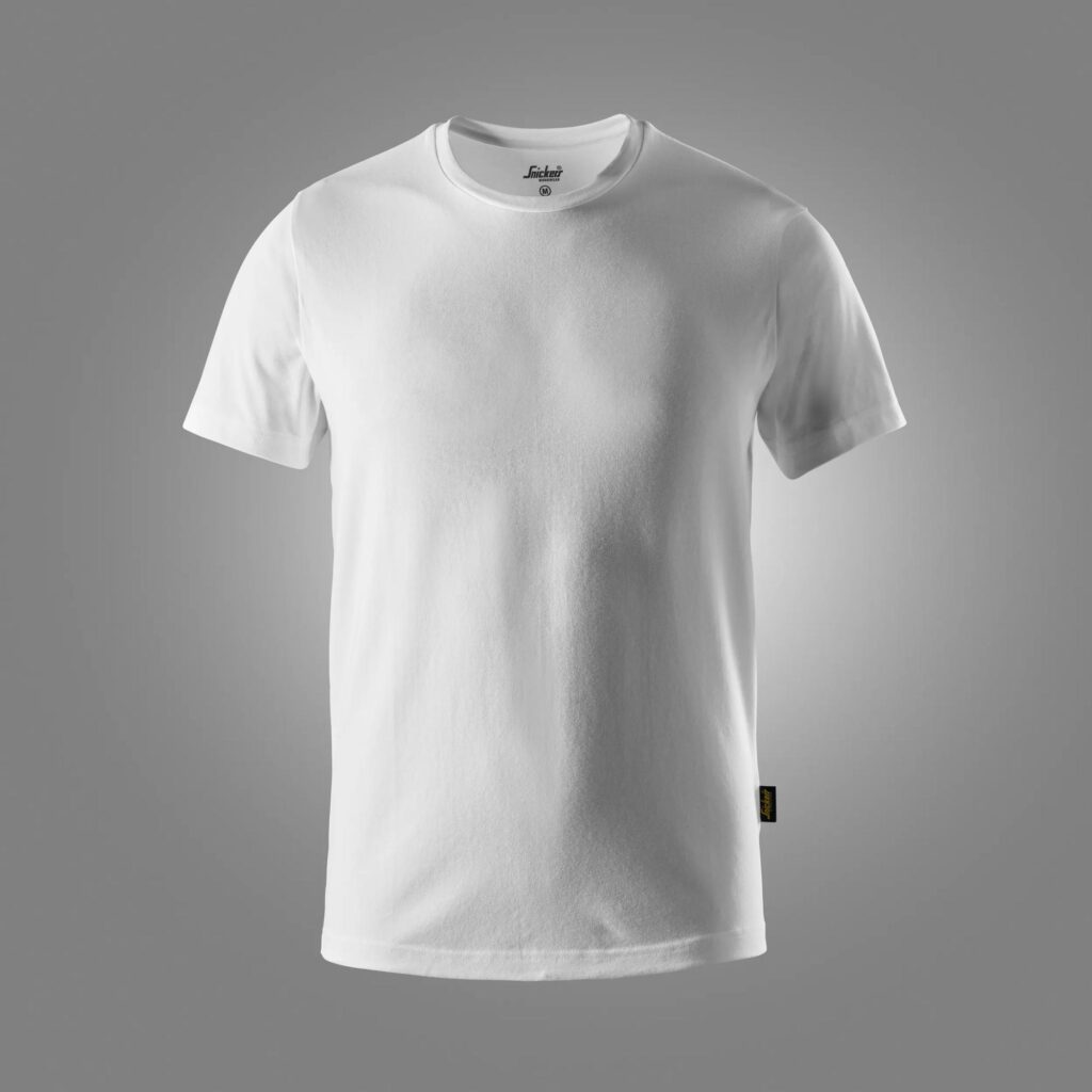 T-shirt med slim fit