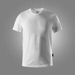 T-shirt med slim fit