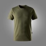 T-shirt med slim fit