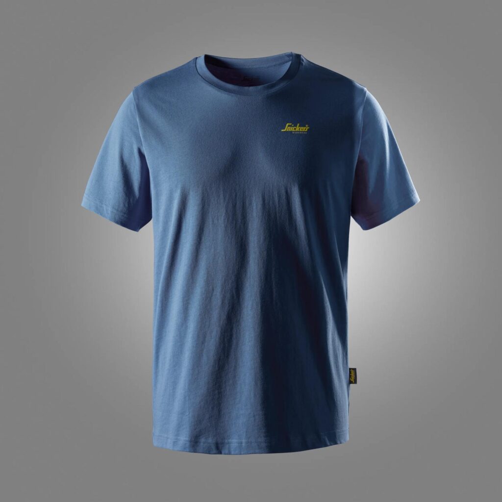 T-shirt med lille logo